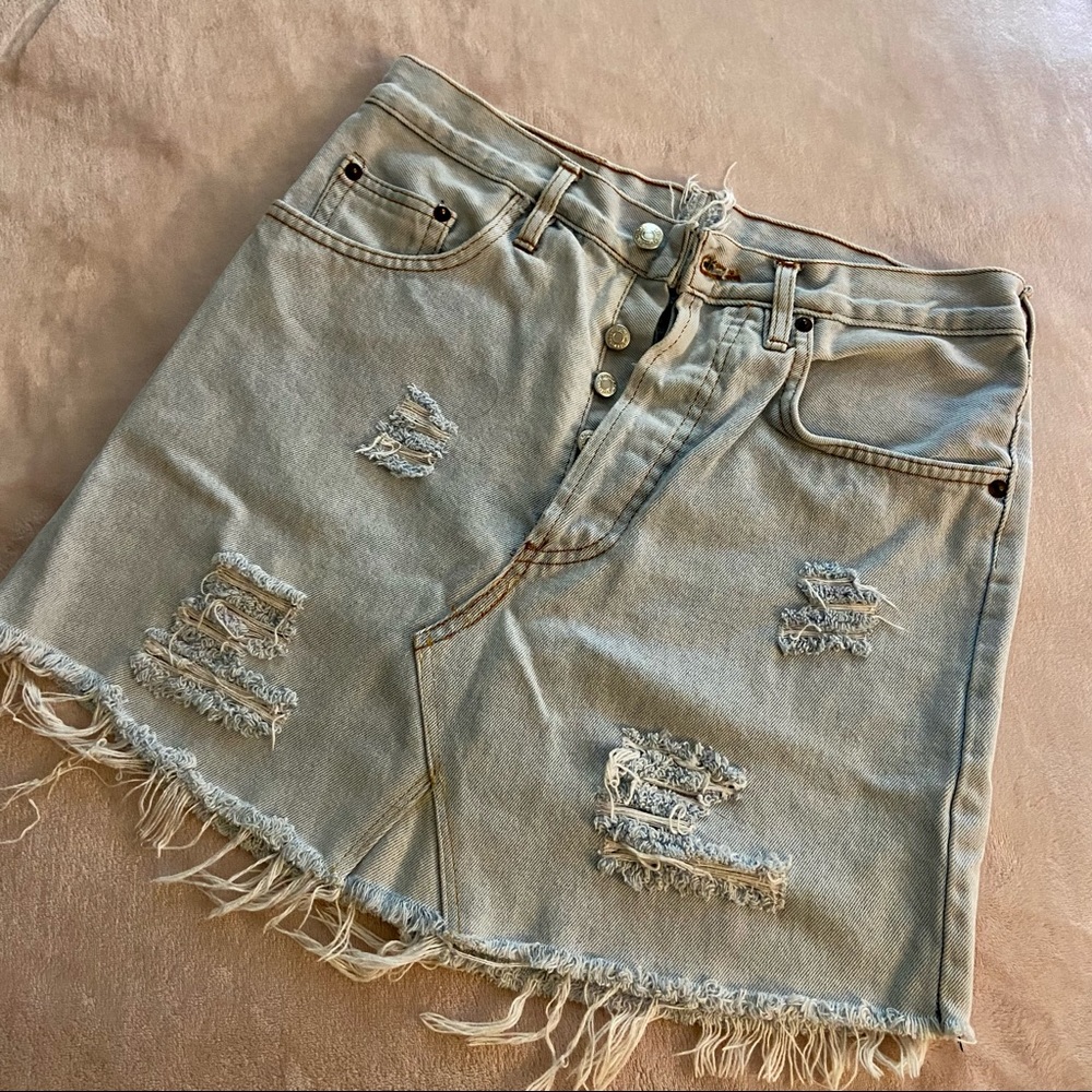 Levi’s light blue denim skirt